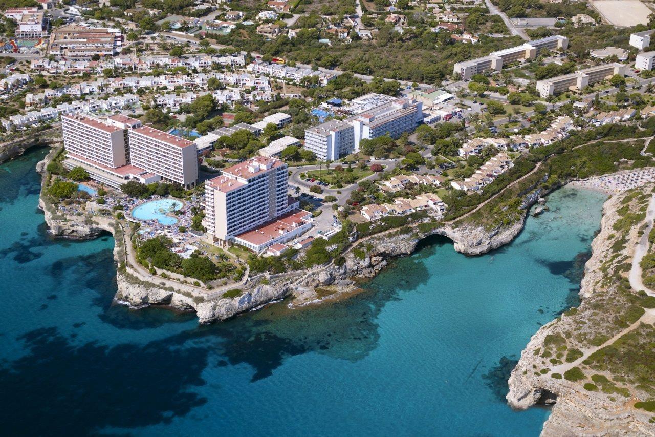 Complejo Calas De Mallorca Hotel Exterior photo